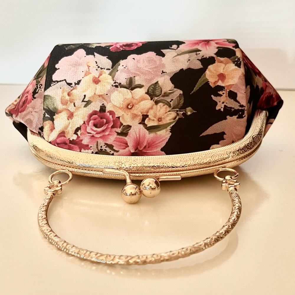 Floral Kiss Lock Clutch Gold Hoop Handle Purse - Picture 6 of 14